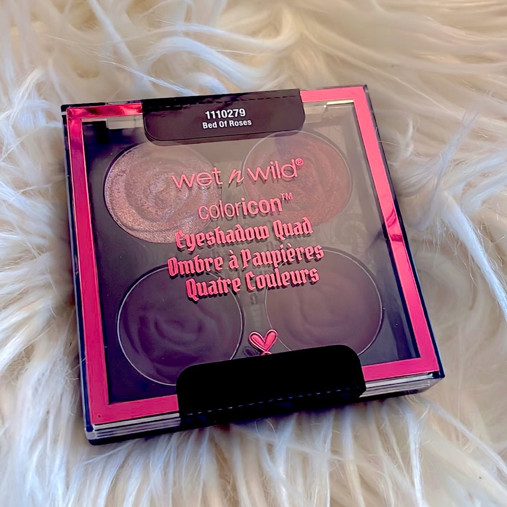 Wet N Wild Beauty Color Icon Bed Of Roses Limited Edition Eyeshadow Palette